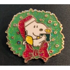 Loungefly Peanuts Snoopy & Gang Holiday Wreath Mystery Pin - Glitter Snoopy
